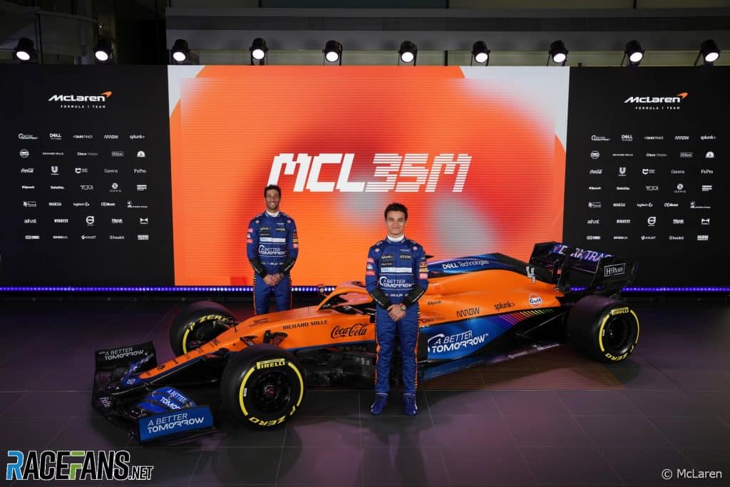 découvrez comment max verstappen s'impose avec brio dans la compétition en décrochant un titre prestigieux avec mclaren. plongée dans les coulisses de cet exploit qui marquera l'histoire de la formule 1.