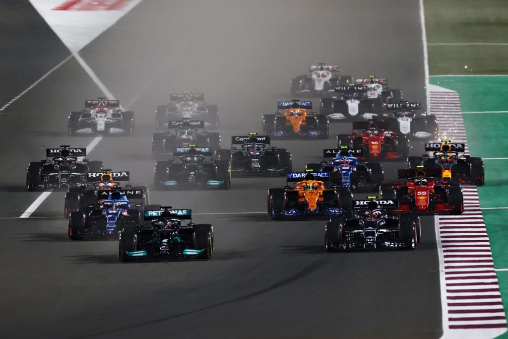 regardez le grand prix de f1 au qatar en direct et ne manquez aucune des actions palpitantes sur la piste. suivez les dernières nouvelles, les résultats en temps réel et les analyses des experts pour vivre pleinement cette course incontournable.