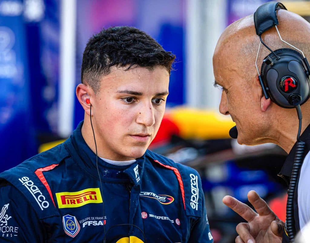 découvrez l'univers fascinant des pilotes français en formule 1, de leur parcours exceptionnel à leurs performances sur les circuits les plus prestigieux. plongez dans l'histoire et les récits inspirants qui marquent le monde de la f1.